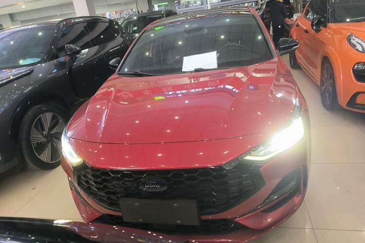 Used Ford Focus 2022 Hatchback EcoBoost 180 Automatic ST Line
