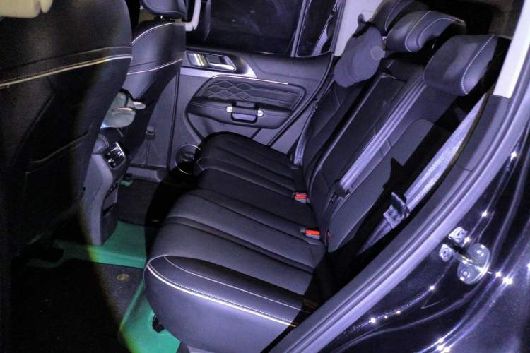 Used Tank 300 2021 City Edition 2.0T—Truly Stylish
