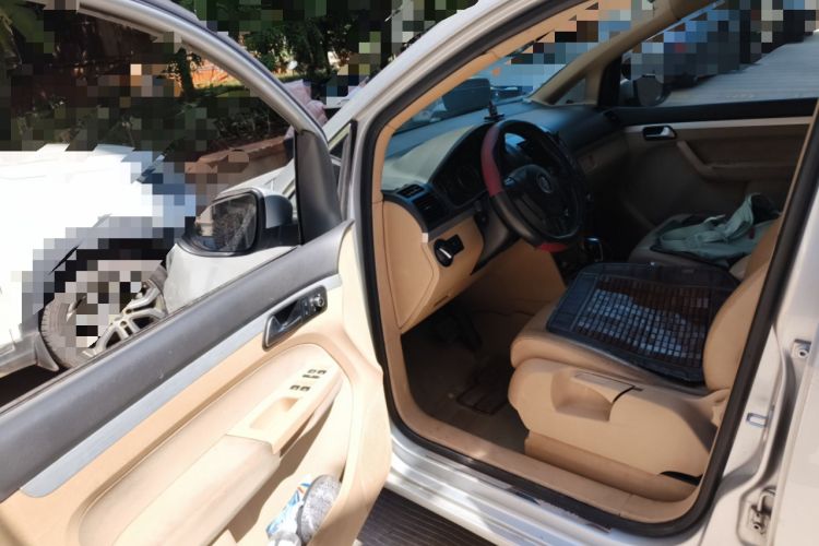 Used Volkswagen Touran 2011 1.4T DSG Zhiya Edition 5 Seats Driver Seat