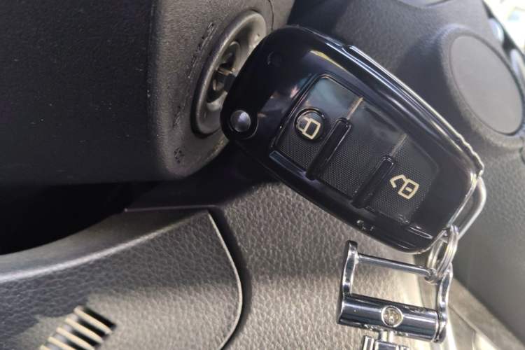 Used Isuzu JLM 2023 2.5T Diesel Manual 4x4 Chima Long-Wheelbase Version