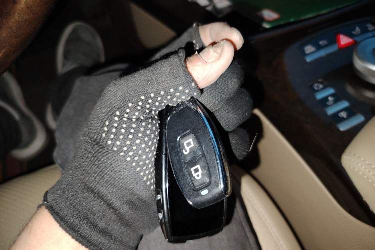 Used Mercedes-Benz S-Class 2010 S 300 L Luxury Model
