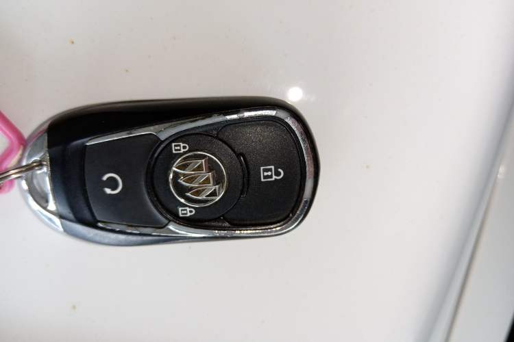 Used Buick Velite 6 2022 Connected & Shared PLUS