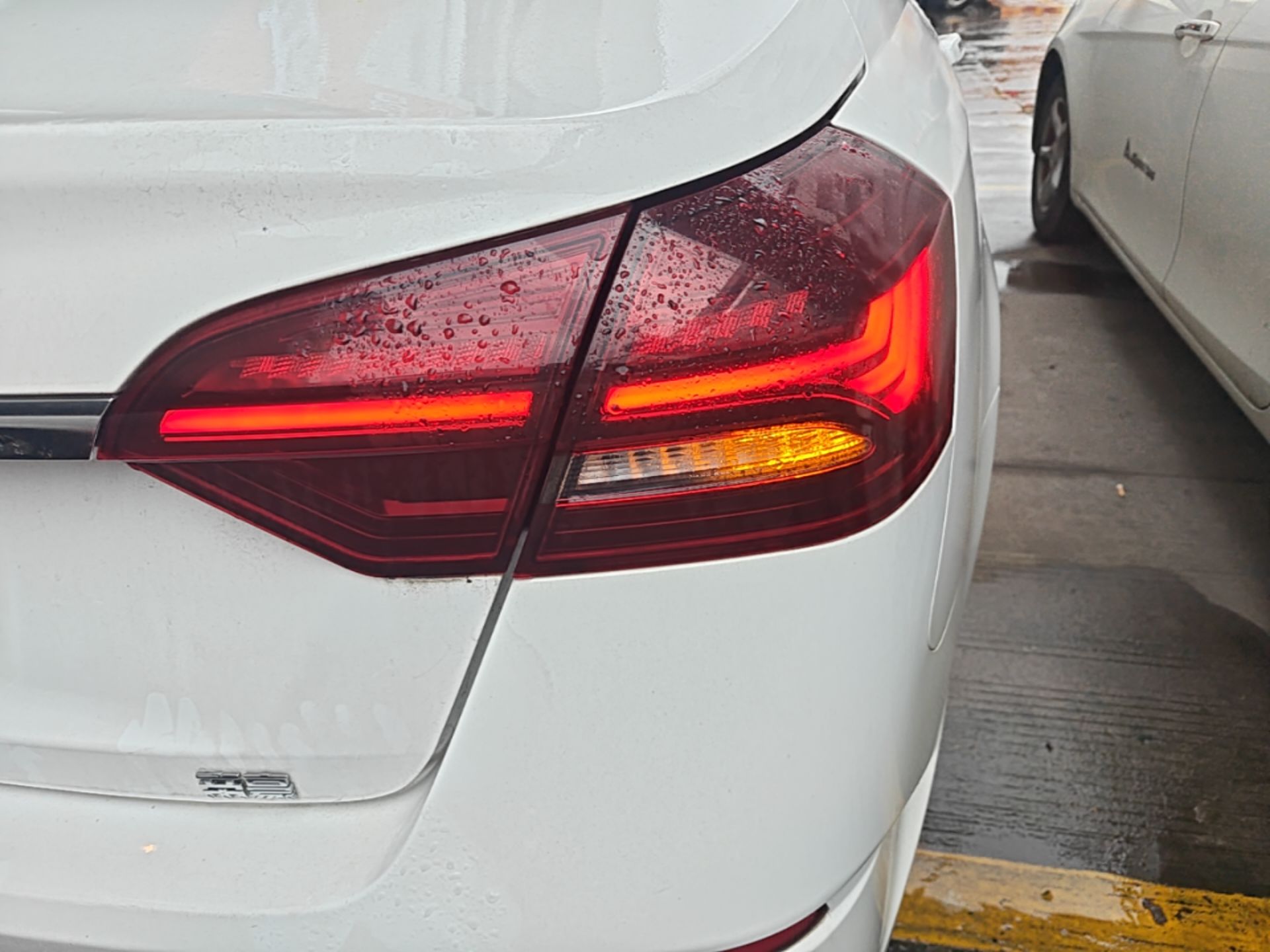 Geely Auto Emgrand 2021 UP 1.5L CVT Comfort Model — снимка 9