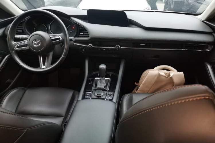 Used Mazda 3 Axela 2021 2.0L Automatic Zhi Rui Edition
