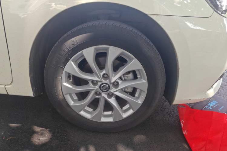 Used Nissan Sylphy 2016 1.6XV CVT Smart Enjoyment Version Right Front Wheel Hub
