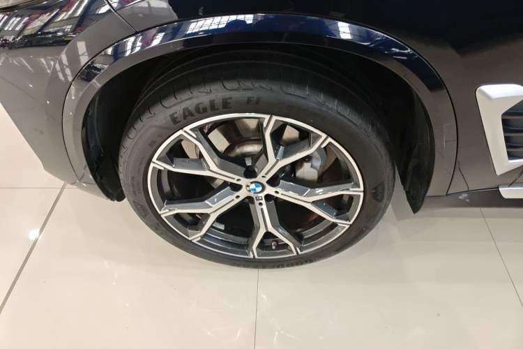 Used BMW X5 2023 xDrive 30Li Luxury M Sport Package