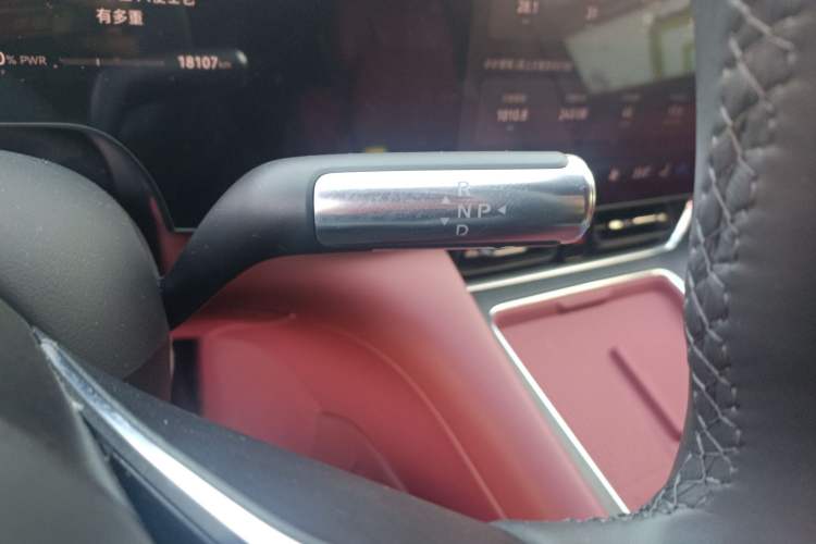 Used Hima AITO M8 2025 Extended-Range Max+ Version 53.4 kWh 6-Seater Edition
