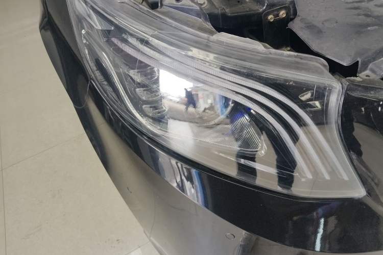 Used Mercedes-Benz Vito 2013 3.0L Elite Edition