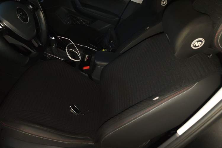 Used Volkswagen Tayron 2022 280TSI Two-Wheel Drive Luxury Smart Connectivity Version Left Front Seat