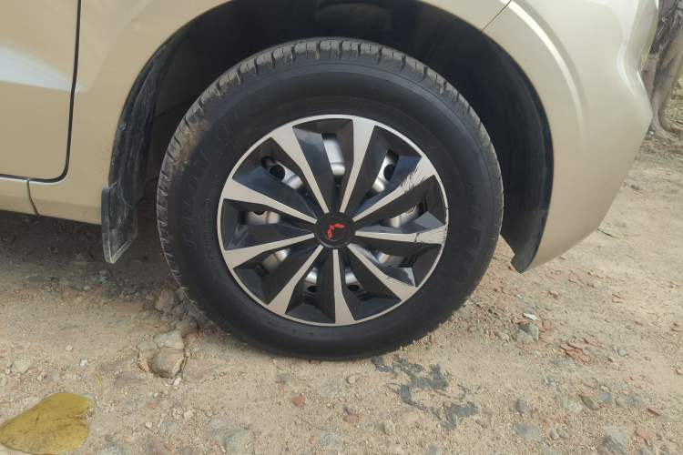 Used Wuling Hongguang V 2022 1.5L Jingqu Version Hydraulic Power Steering LAR