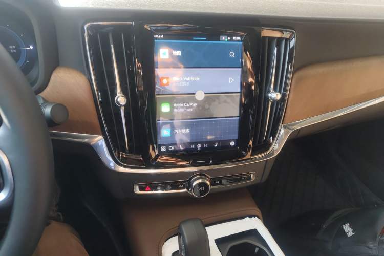 Used Volvo S90 New Energy 2025 Plug-in Hybrid Four-Wheel Drive Long-Range Zhiyi Luxury Edition Audio And AC Panel