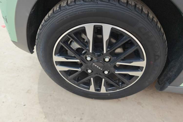 Used Chery QQ Little Ant 2023 251km True Love Edition Lithium Iron Phosphate Left Front Wheel Hub