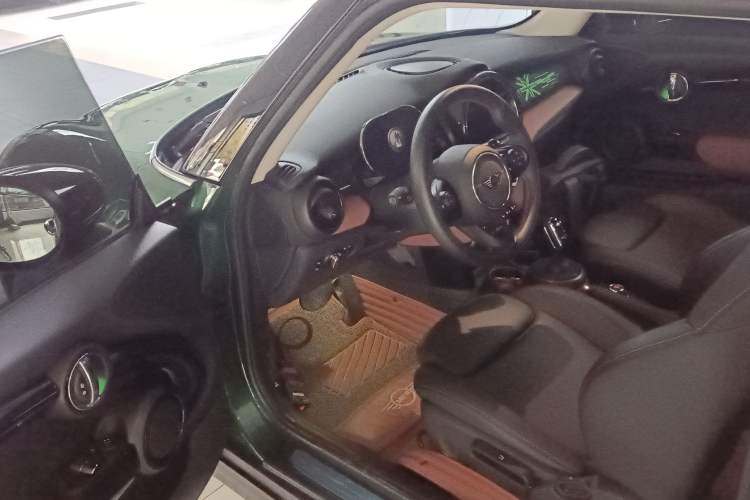 Used MINI 2021 2.0T COOPER S Classic Edition

