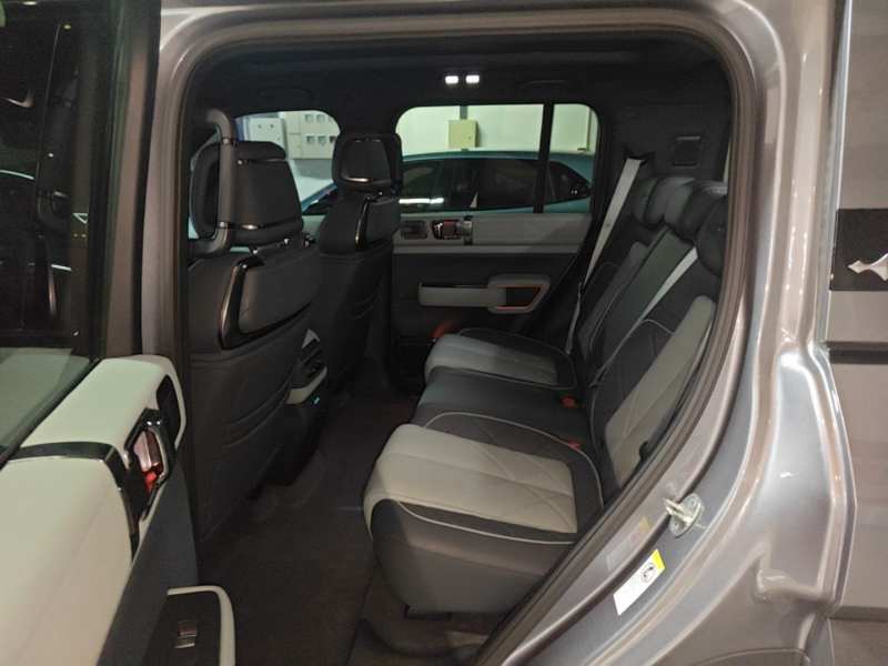 Used Formula Leopard 5 2023 Navigator Edition — 16