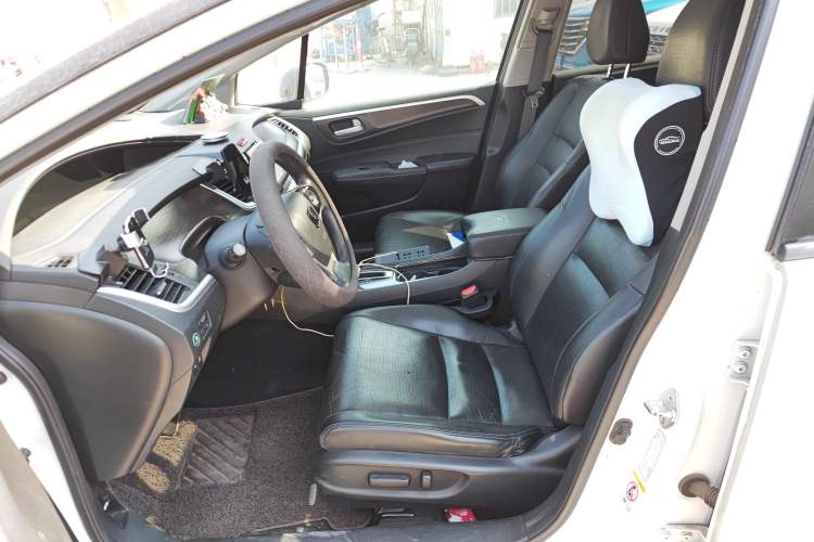 Used Honda Jade 2014 1.8L CVT Luxury Edition 5 seats