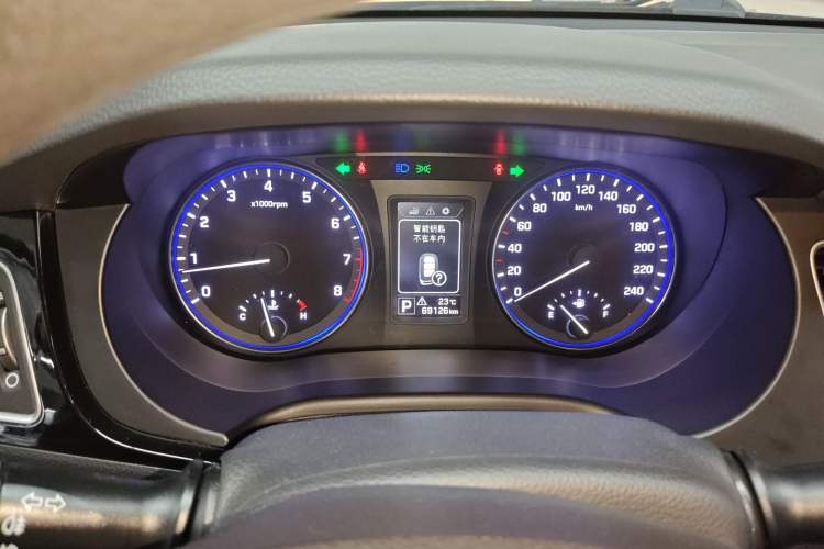 Used Hyundai Mistra 2014 1.8L Automatic Smart GLS Instrument Cluster