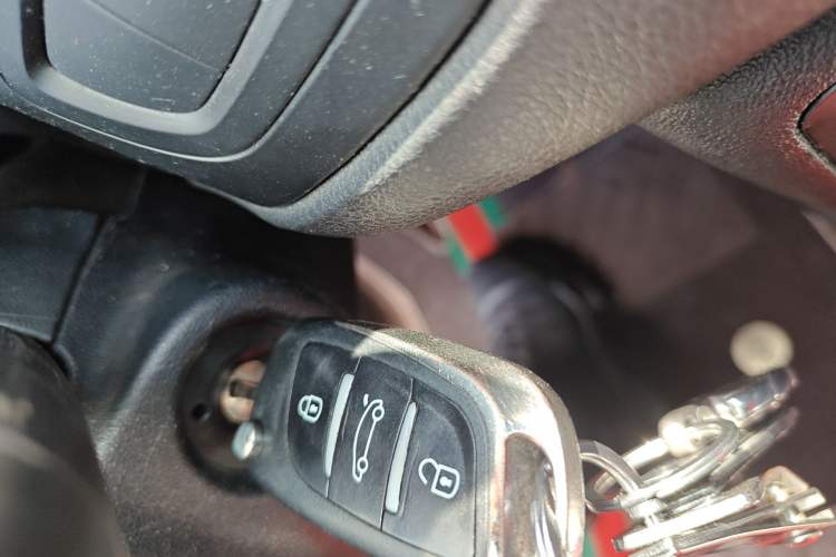 Used Citroen C5 2011 Dongfang Zhilü 2.3L Automatic Zunyu Model
