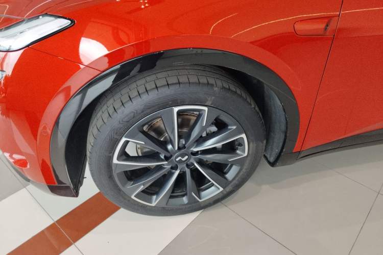 Used ONVO L60 2024 60 kWh All-Wheel Drive