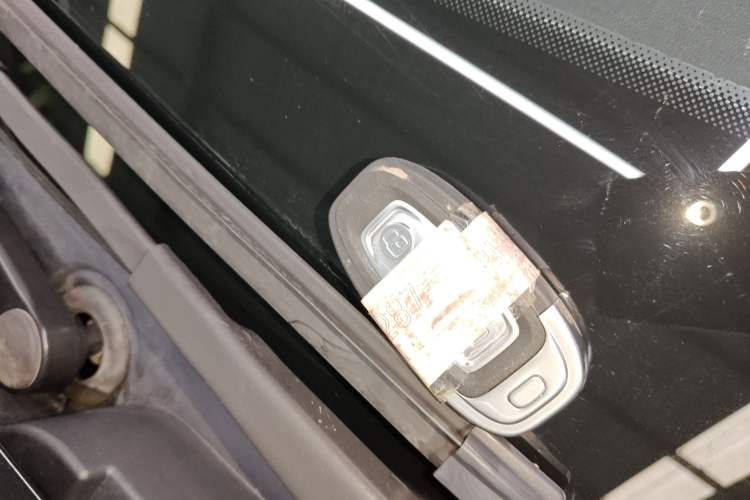 Used Hongqi E-QM5 2022 431 km Charge & Enjoy Edition Interior 1