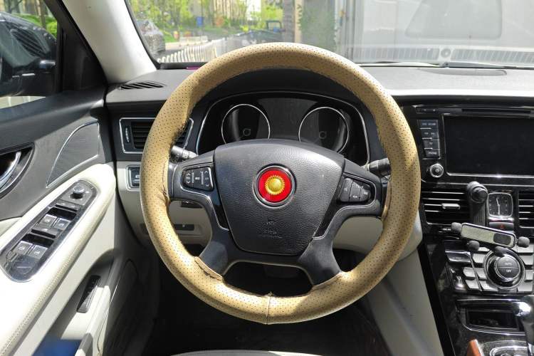 Used Hongqi H7 2013 2.0T Luxury Model
