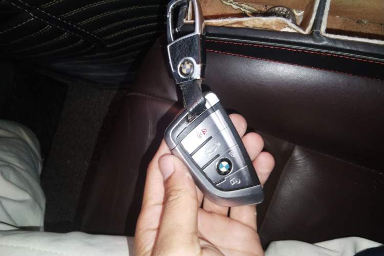 Used BMW 5 Series 2014 525Li Luxury Design Package
