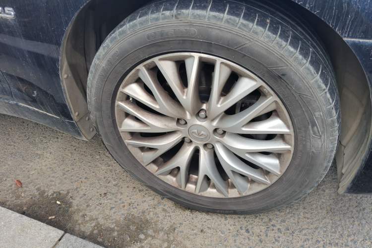 Used Infiniti Q70 2017 Q70L 2.5L Enjoyment Edition
