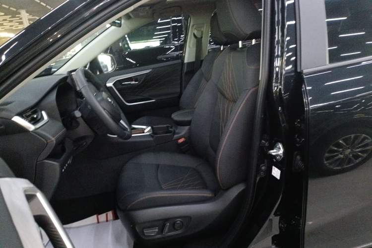 Used Toyota RAV4 2024 2.0L CVT Two-Wheel Drive Fashion Plus Edition Left Front Seat