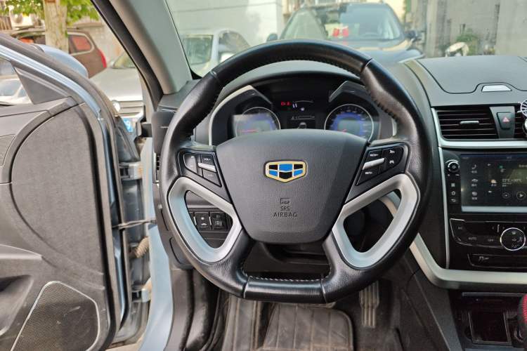 Used Geely Auto Emgrand 2016 Sedan 1.5L CVT Upward Version