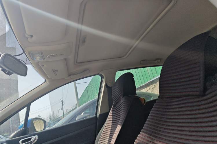 Used Peugeot 307 2013 Hatchback 1.6L Manual Comfort Edition