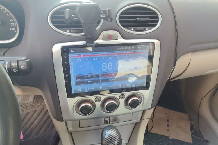 Used Ford Focus 2011 Sedan 1.8L Automatic Fashion Edition
