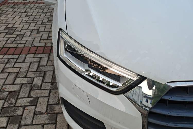 Used Audi Q3 2017 35 TFSI Style Edition Right Front Headlight