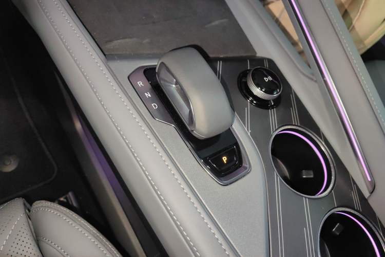 Used Zeekr 001 2025 YOU Edition 100 kWh All-Wheel Drive
