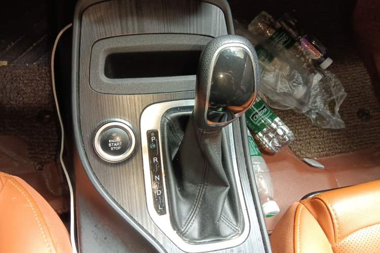 Used Chery Tiggo 7 2016 2.0L CVT Shining Edition Gear Lever