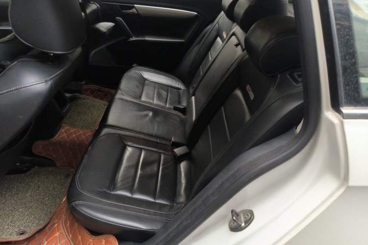 Used Volkswagen Gran Lavida 2014 1.4TSI Automatic 30th Anniversary Edition
