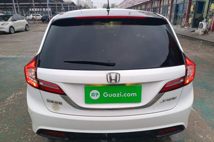 Used Honda Jade 2013 1.8L automatic Comfort version 5 seats Rear
