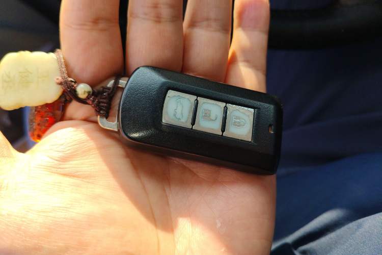 Used Mitsubishi Outlander 2014 2.4L 4x4 Deluxe Value Edition 5 Seats