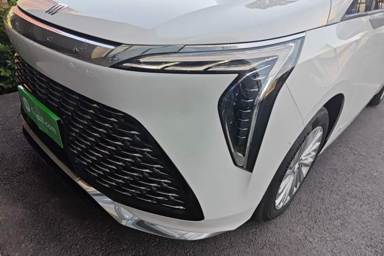 Used Buick Century 2023 2.0T Six-Seater Yinshi Edition
