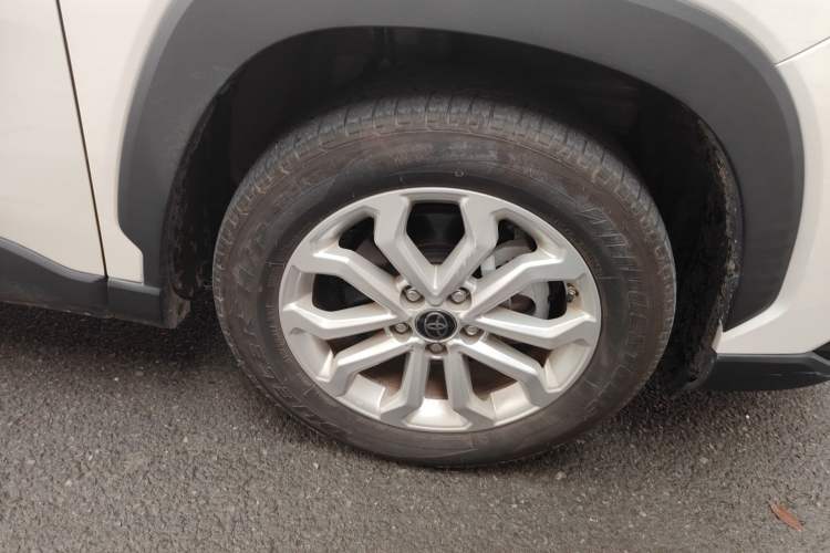 Used Toyota FRONTLANDER 2023 2.0L CVT Elite Edition Right Front Wheel Hub