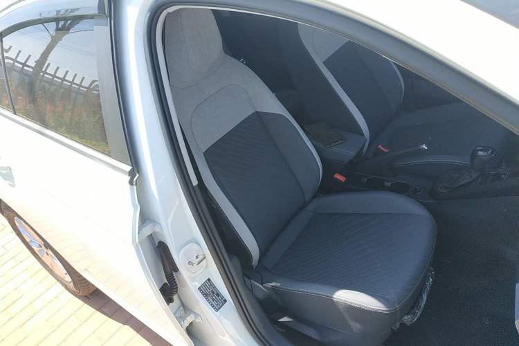 Used Volkswagen Lavida 2023 New Sharp 1.5L Automatic Excellent New Edition Right Front Seat