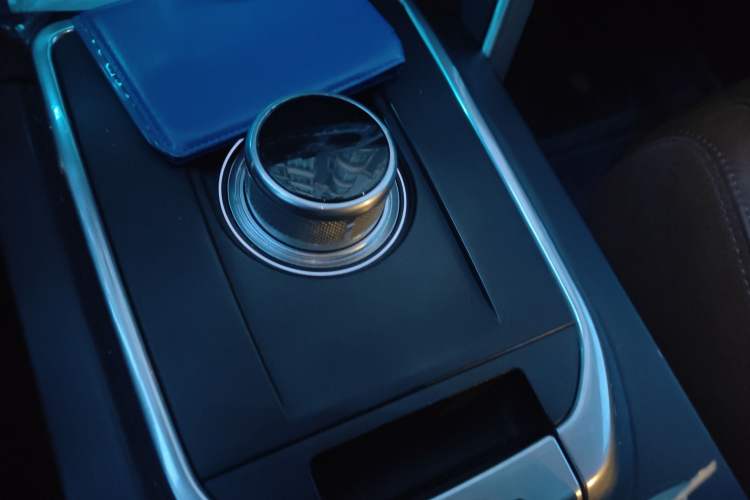 Used Land Rover Discovery Sport 2015 2.0T SE
