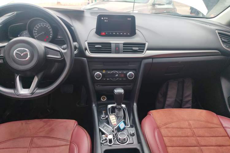 Used Mazda Mazda 3 Axela 2017 Sedan 1.5L Automatic Luxury Model Emission Standard China V