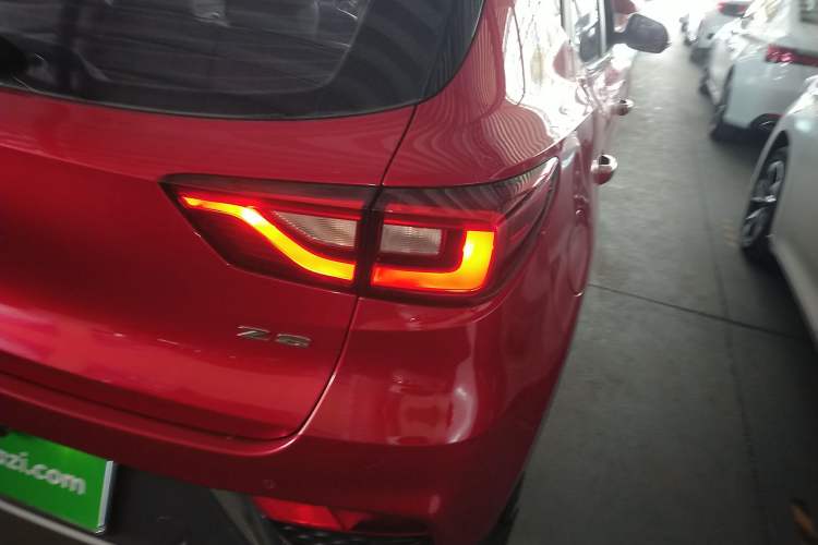 Used MG ZS 2018 1.5L Automatic Luxury Edition China V Standard