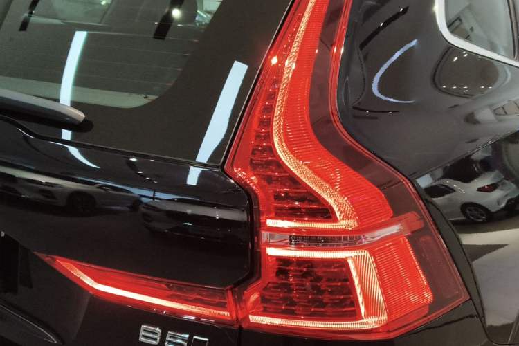 Used Volvo XC60 2025 B5 Four-Wheel Drive Smart & Advanced Luxury Edition