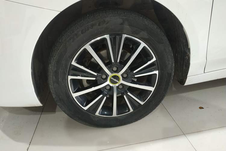 Used Roewe i5 2021 1.5L CVT Diamond Edition
