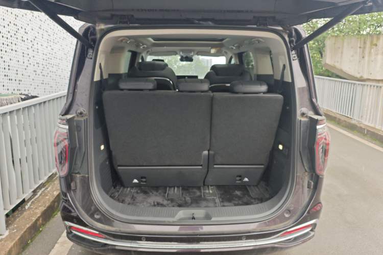 Used Hongqi HQ9 PHEV 2024 2.0T Four-Wheel Drive Luxury Edition Trunk