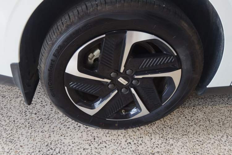 Used Geely Galaxy L6 2023 60km PLUS
