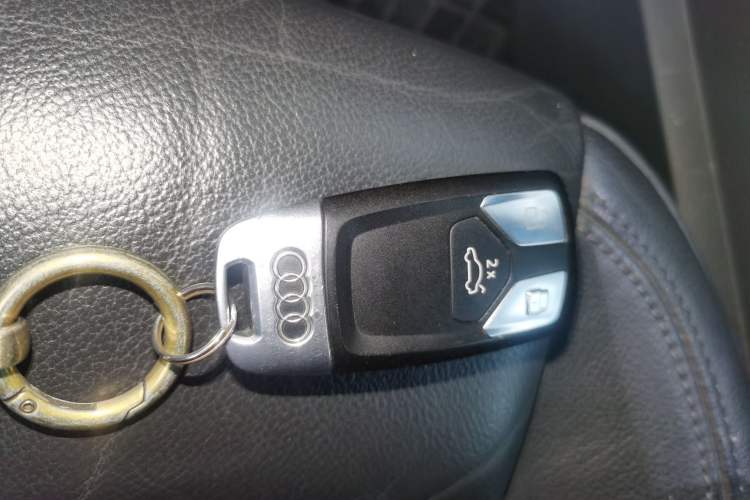 Used Audi A4L 2019 40 TFSI Fashion Edition China VI Emission Standard