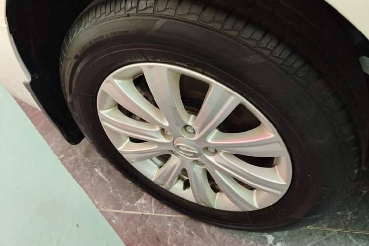 Used GAC Trumpchi M6 2019 270T Automatic Luxury Edition (7-seater) China V Standard Exterior 5