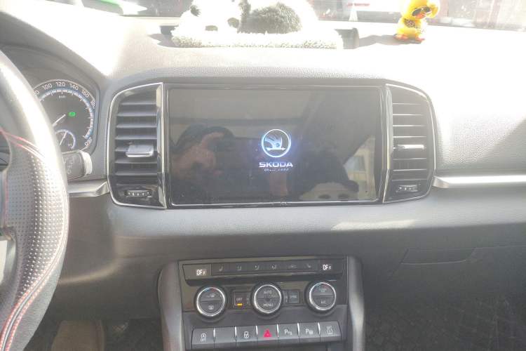 Used Skoda Karoq 2019 TSI280 SmartDrive Luxury Edition China VI standard
