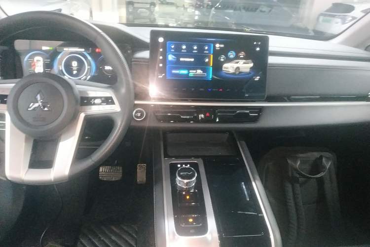 Used Mitsubishi AIRTREK 2022 Pioneer Edition
